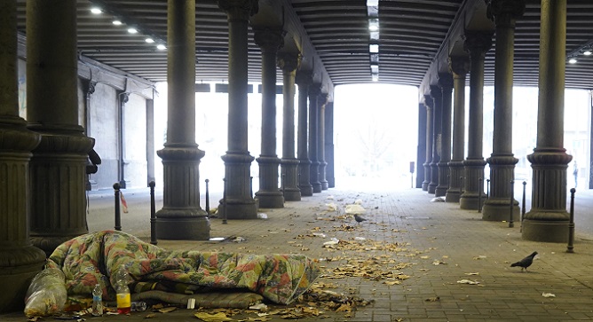 Istat: cresce la povertà assoluta a causa dell'inflazione