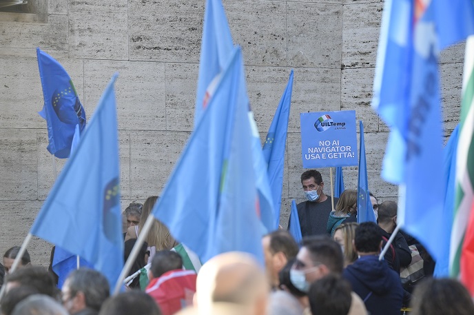 Veronese: “La Uil è in piazza a fianco e per i Navigator”