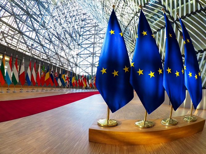 Accordo nell’Ue su regolamento di gestione delle crisi migratorie