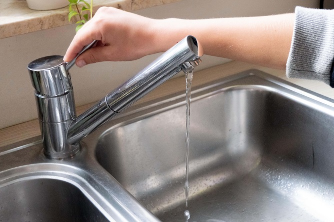 Bocchi: Accesso garantito e sicuro ad acqua, diritto umano fondamentale