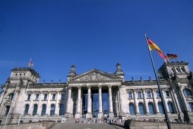 Germania: approvata una nuova normativa sull'immigrazione