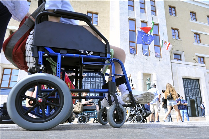 Proietti: «Superare tutte le barriere per i diritti ai disabili»