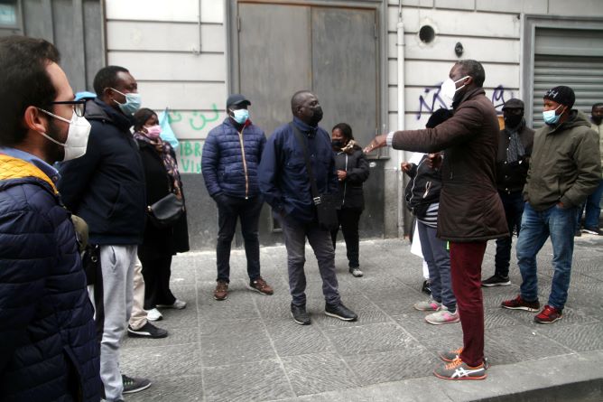 Ripresa post-Covid, record di contribuenti immigrati