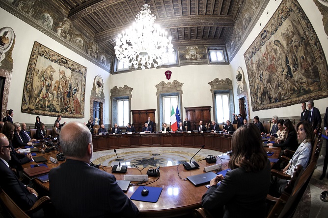Sbarchi, dichiarato lo stato di emergenza nazionale
