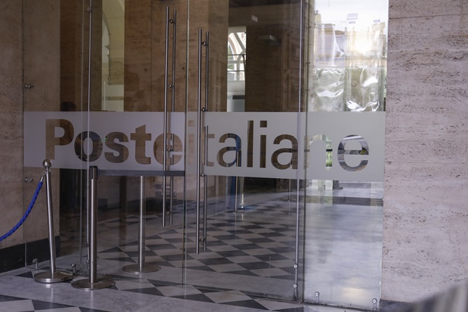 Lettera di Cgil, Uil, Slc Cgil e Uilposte: Giorgetti ci riceva