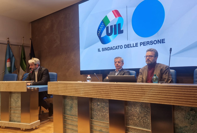 Ronzoni: �Pi� tutele e pi� sicurezza sul lavoro anche per gli arbitri di calcio�