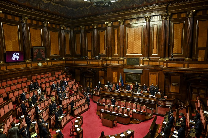 Flussi d'ingresso, semplificazioni e sanzioni, tutte le novità del nuovo decreto